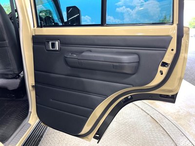 2025 Toyota LAND CRUISER 70 thumbnail 41