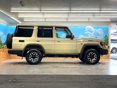2025 Toyota LAND CRUISER 70 thumbnail 38