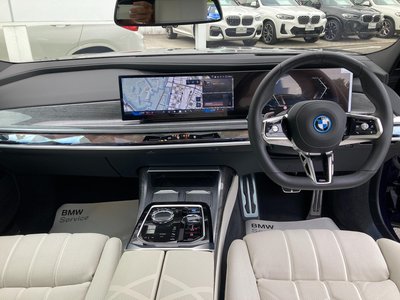2025 BMW I7 照片 14