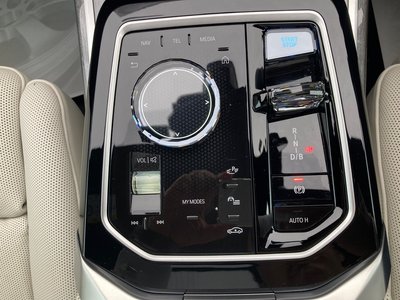 2025 BMW I7 缩略图 60