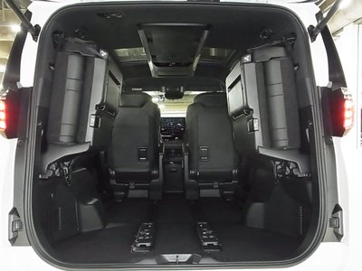 صورة 29 لـ 2024 Toyota ALPHARD