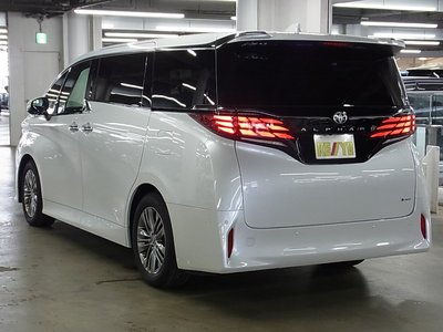 صورة 12 لـ 2024 Toyota ALPHARD