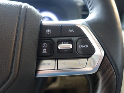 2025 Toyota LAND CRUISER 300 照片 45