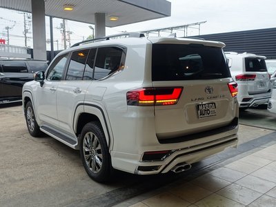 2025 Toyota LAND CRUISER 300 照片 22