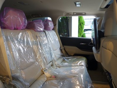 2025 Toyota LAND CRUISER 300 照片 63