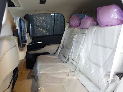 2025 Toyota LAND CRUISER 300 照片 62