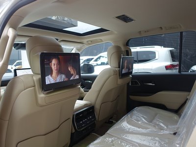 2025 Toyota LAND CRUISER 300 照片 68