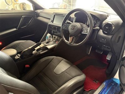 صورة 12 لـ 2018 Nissan GT-R