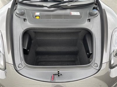 صورة مصغرة 59 لـ 2015 Porsche CAYMAN