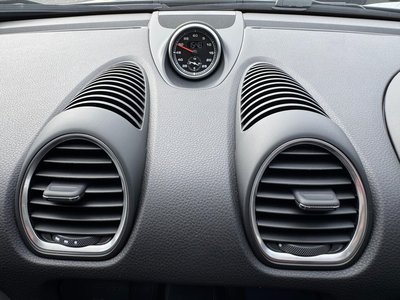 صورة مصغرة 38 لـ 2024 Porsche 718