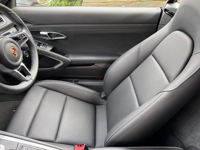صورة مصغرة 35 لـ 2024 Porsche 718