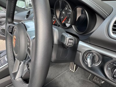 صورة مصغرة 32 لـ 2024 Porsche 718