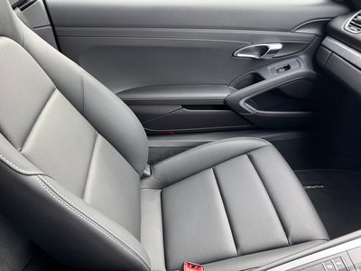 صورة مصغرة 46 لـ 2024 Porsche 718
