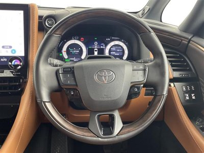 صورة 30 لـ 2025 Toyota VELLFIRE