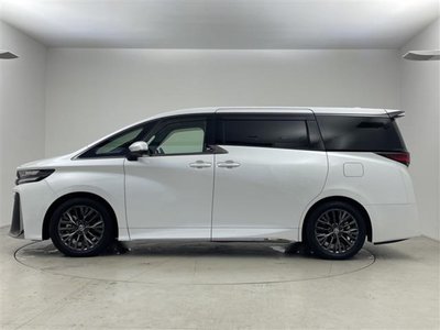 صورة 39 لـ 2025 Toyota VELLFIRE
