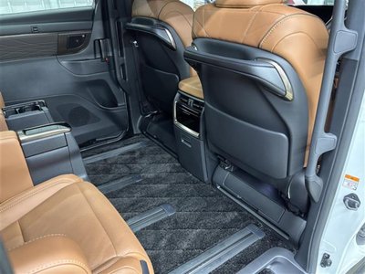 صورة 17 لـ 2025 Toyota VELLFIRE