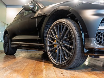 صورة 9 لـ 2023 Aston Martin DBX