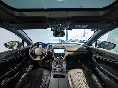 صورة 2 لـ 2023 Aston Martin DBX