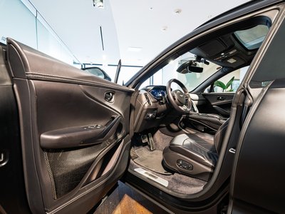 صورة 16 لـ 2023 Aston Martin DBX
