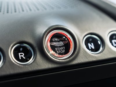 صورة 19 لـ 2023 Aston Martin DBX