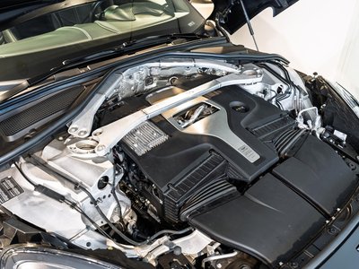 صورة 25 لـ 2023 Aston Martin DBX