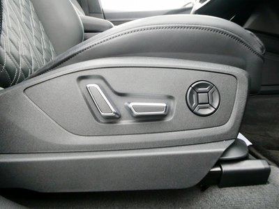 2024 AUDI SQ8 SPORTBACK E-TRON photo 11