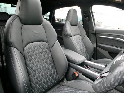 2024 AUDI SQ8 SPORTBACK E-TRON photo 10