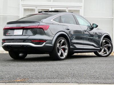 2024 AUDI SQ8 SPORTBACK E-TRON photo 7