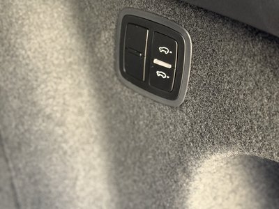 2022 Porsche MACAN — миниатюра 37