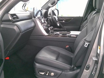 2022 Lexus LX — фото 26
