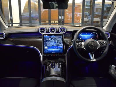 2026 Mercedes-BENZ GLC photo 4