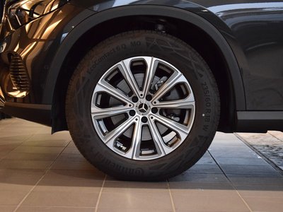 2026 Mercedes-BENZ GLC photo 2