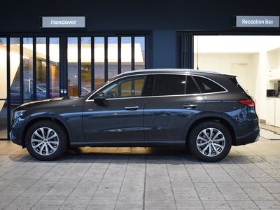 2026 Mercedes-BENZ GLC photo 9
