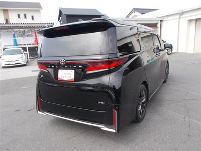 2023 Toyota VELLFIRE photo 5