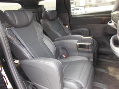 2023 Toyota VELLFIRE photo 17