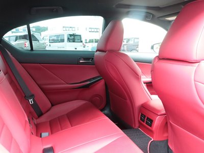 2021 Lexus IS thumbnail 41