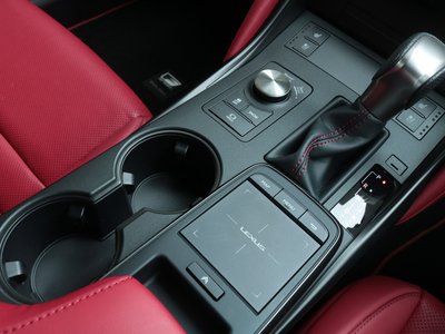 2021 Lexus IS thumbnail 45