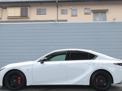 2021 Lexus IS photo 15