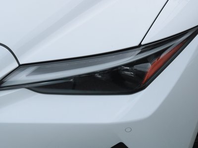 2021 Lexus IS thumbnail 22