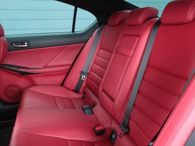 2021 Lexus IS thumbnail 39