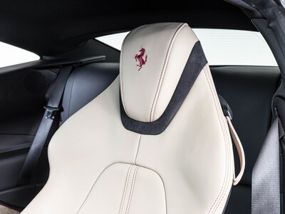 صورة مصغرة 31 لـ 2022 Ferrari ROMA