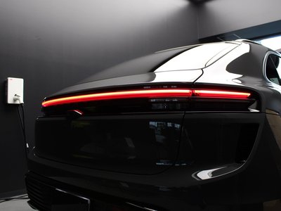2026 Porsche MACAN thumbnail 40