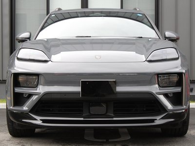 2026 Porsche MACAN thumbnail 31