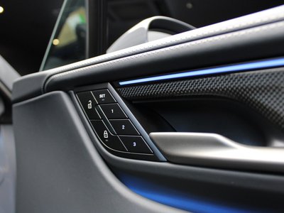 2026 Porsche MACAN thumbnail 27