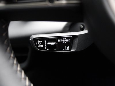 2026 Porsche MACAN thumbnail 29