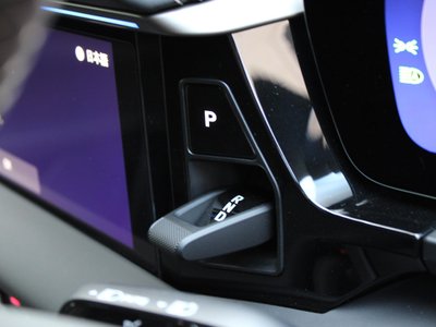 2026 Porsche MACAN thumbnail 45