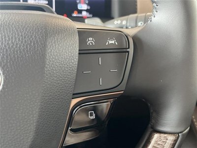 2025 Toyota ALPHARD — фото 13