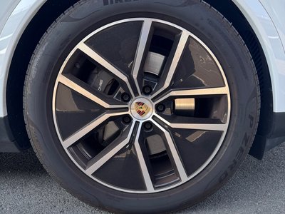 صورة مصغرة 10 لـ 2023 Porsche CAYENNE