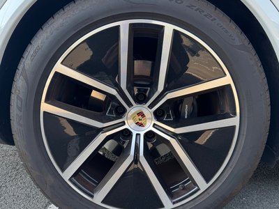 صورة مصغرة 9 لـ 2023 Porsche CAYENNE