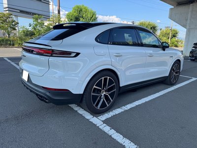 صورة مصغرة 4 لـ 2023 Porsche CAYENNE
